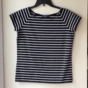 Jones New York top Large Black and White EUC